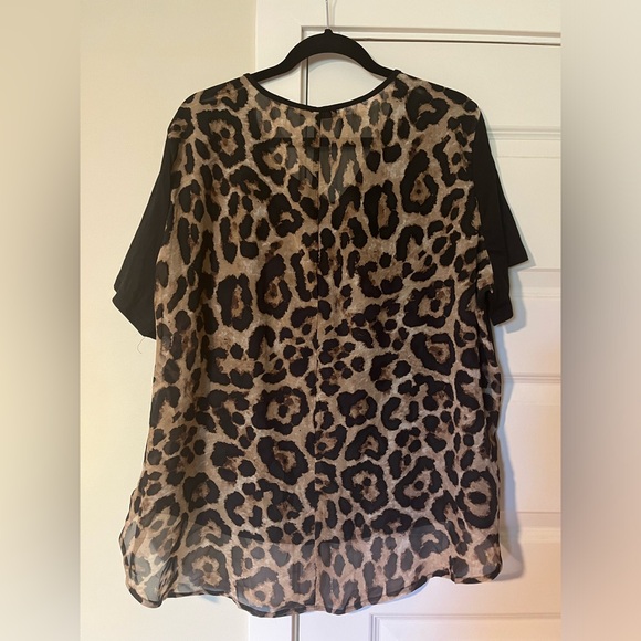 Plus size leopard print and black tee with patch pocket, size 3X - Picture 3 of 5